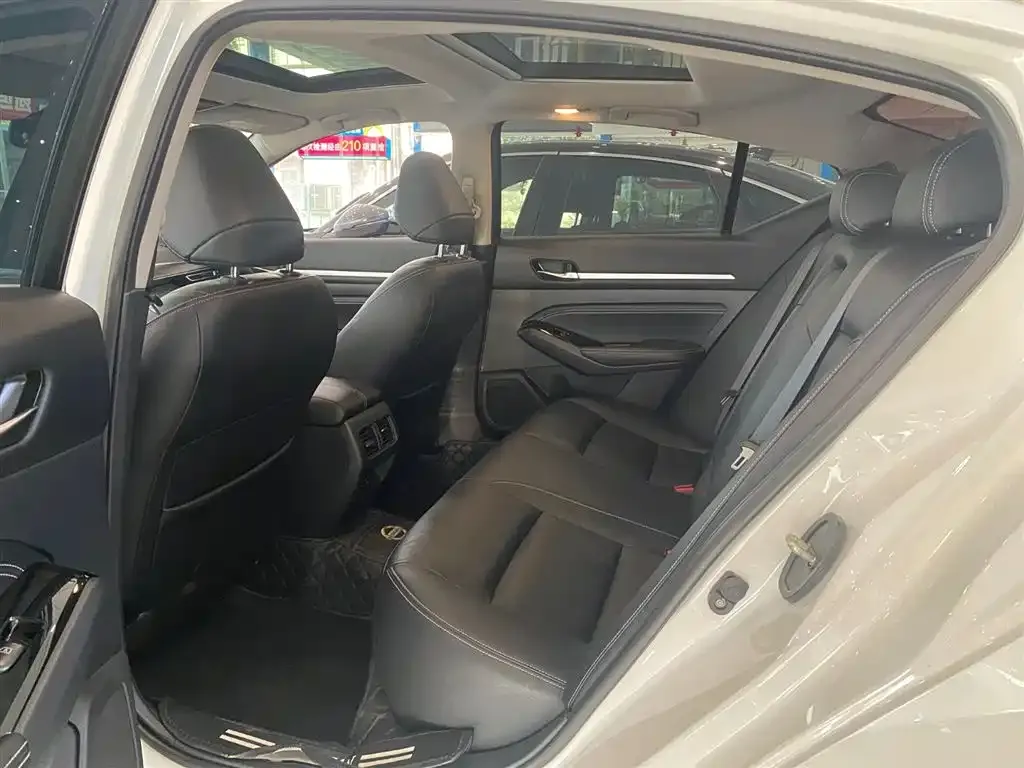 Nissan Teana 2023 из CN, фото 7