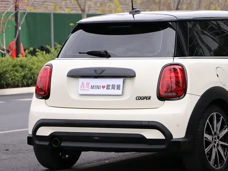 MINI Cooper (3-door) 2023 из CN, фото 6