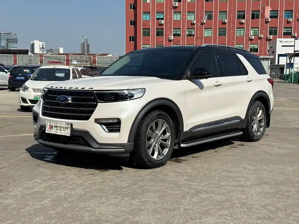 Ford Explorer 2021 из CN, фото 1