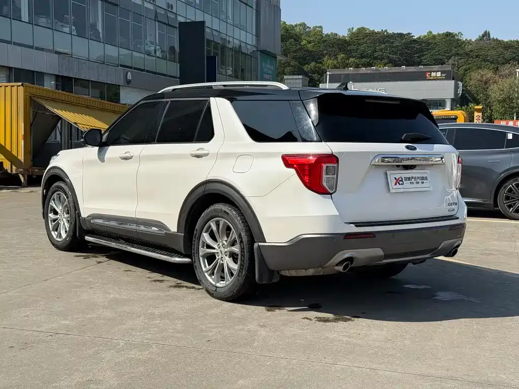 Ford Explorer 2021 из CN, фото 9