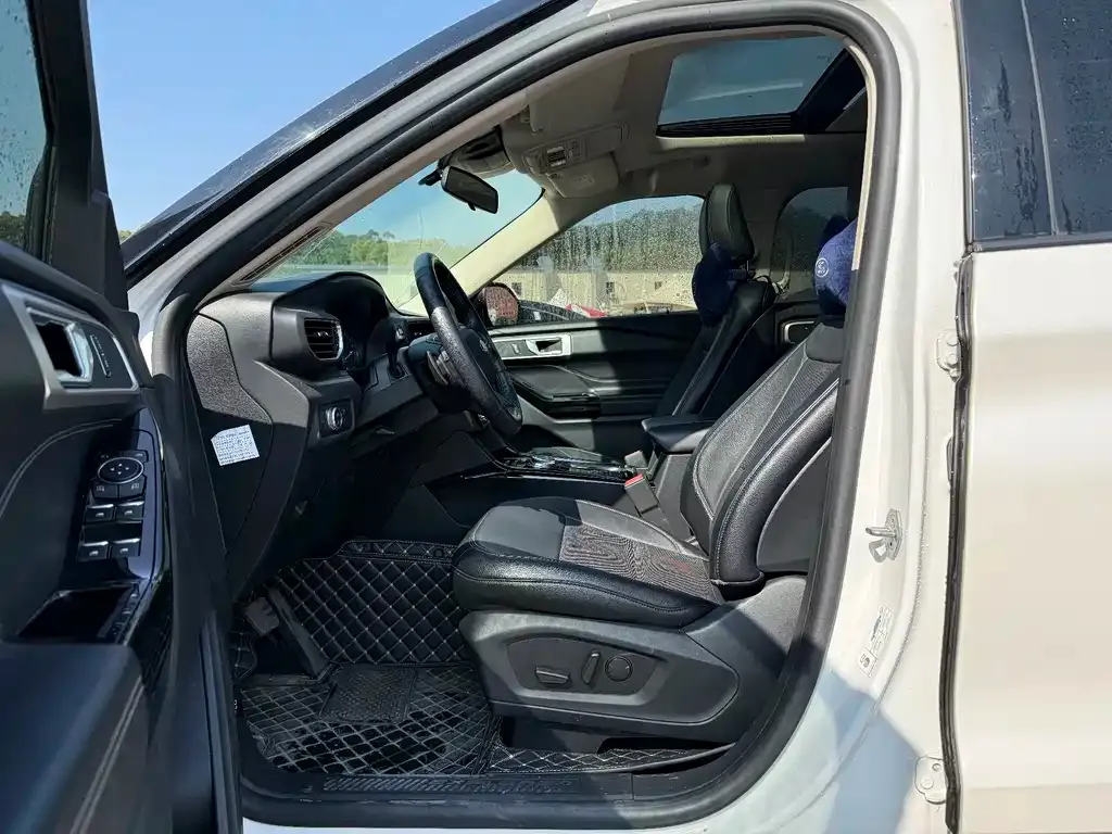 Ford Explorer 2021 из CN, фото 8