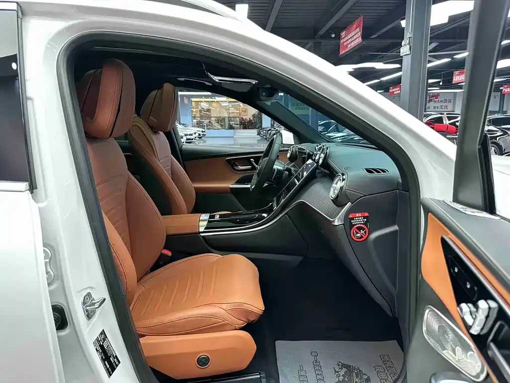 Mercedes-Benz GLC 2023 из CN, фото 3