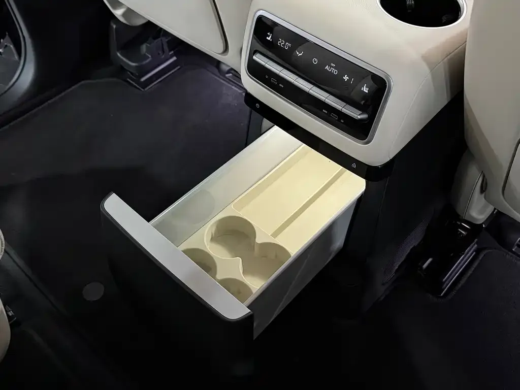 Li Auto L9 2024 из CN, фото 3