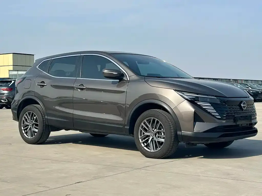 Nissan Qashqai — фото 10