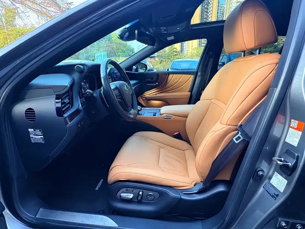 Lexus LS 2021 из CN, фото 7