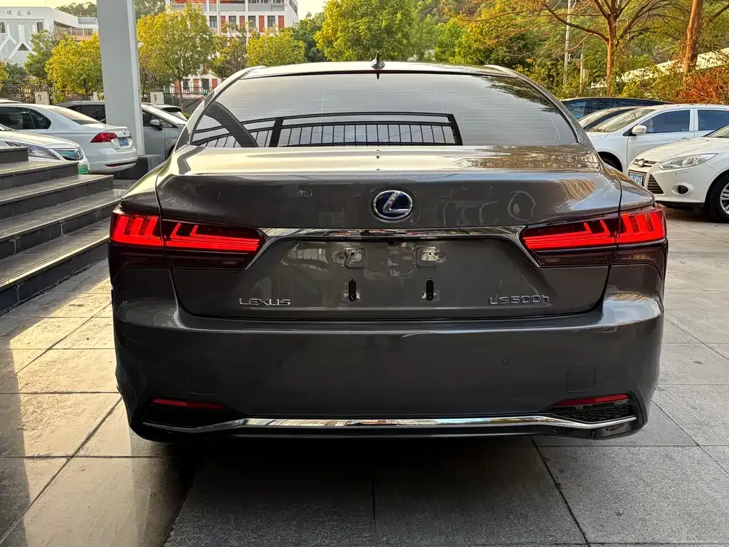 Lexus LS 2021 из CN, фото 6