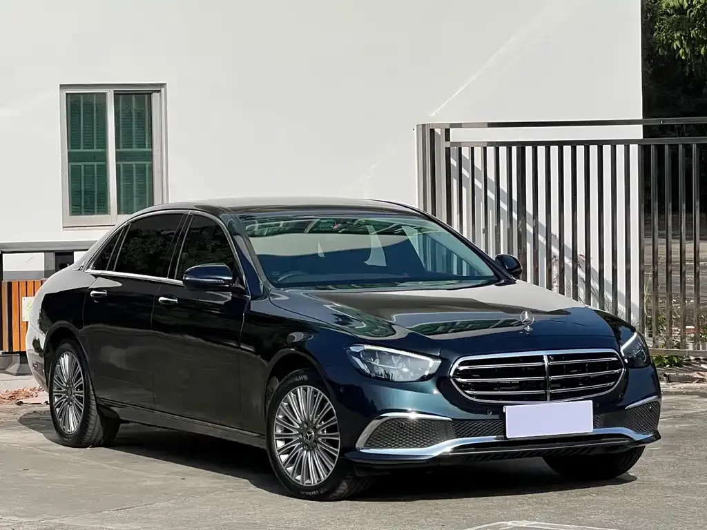 Mercedes-Benz E-Class 2023 из CN, фото 3