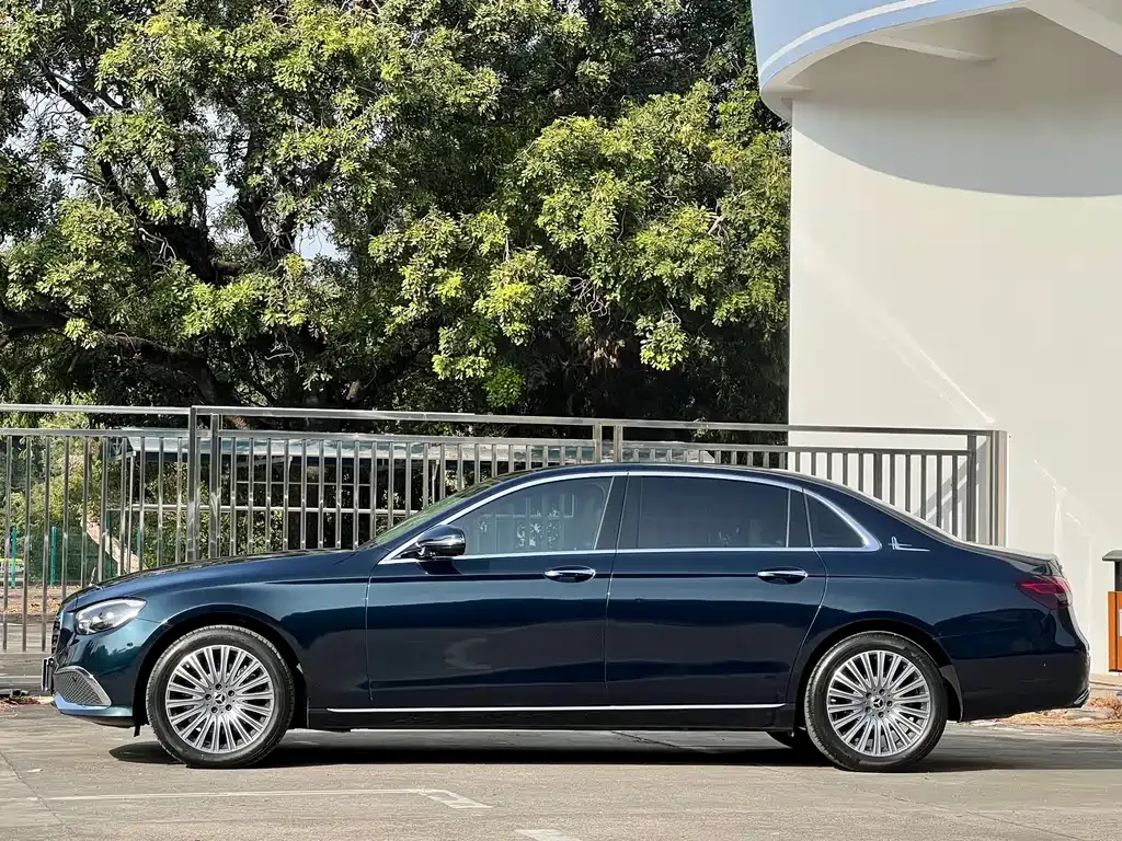 Mercedes-Benz E-Class 2023 из CN, фото 10