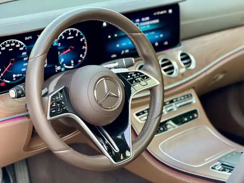 Mercedes-Benz E-Class 2023 из CN, фото 4