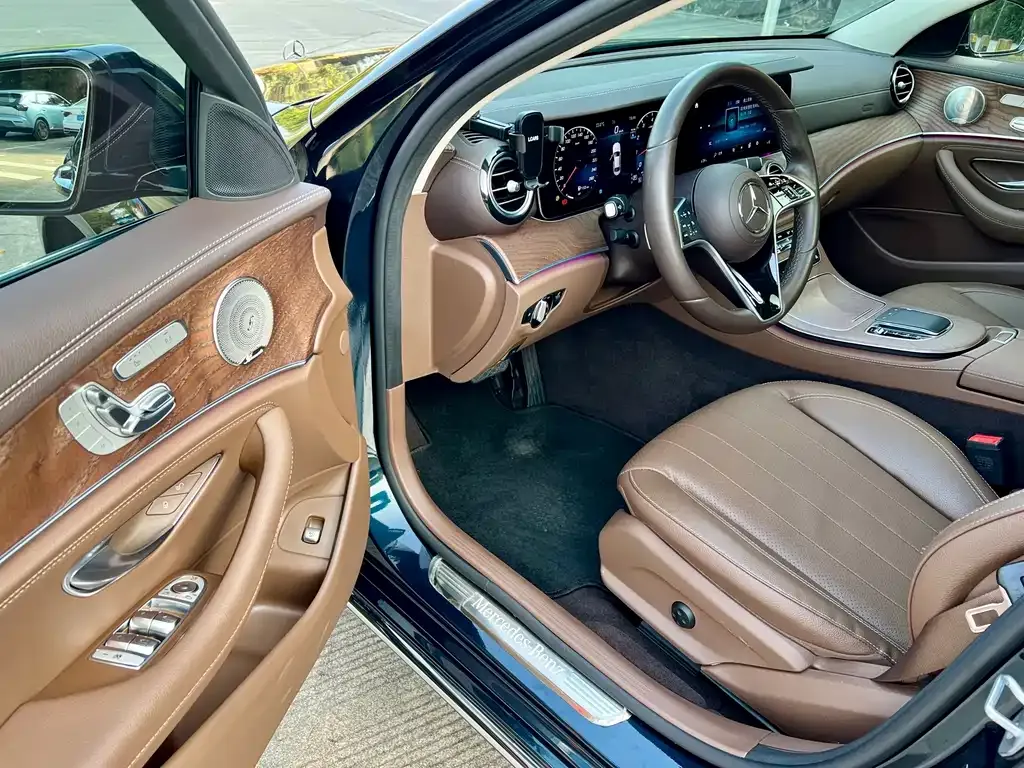 Mercedes-Benz E-Class 2023 из CN, фото 7
