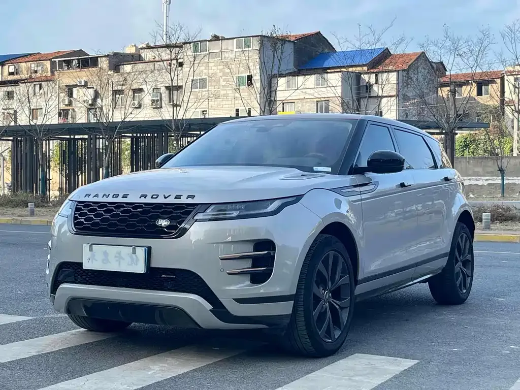 Land Rover Evoque — фото 1