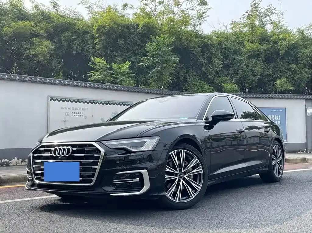 Audi A6L 2023 из CN, фото 1