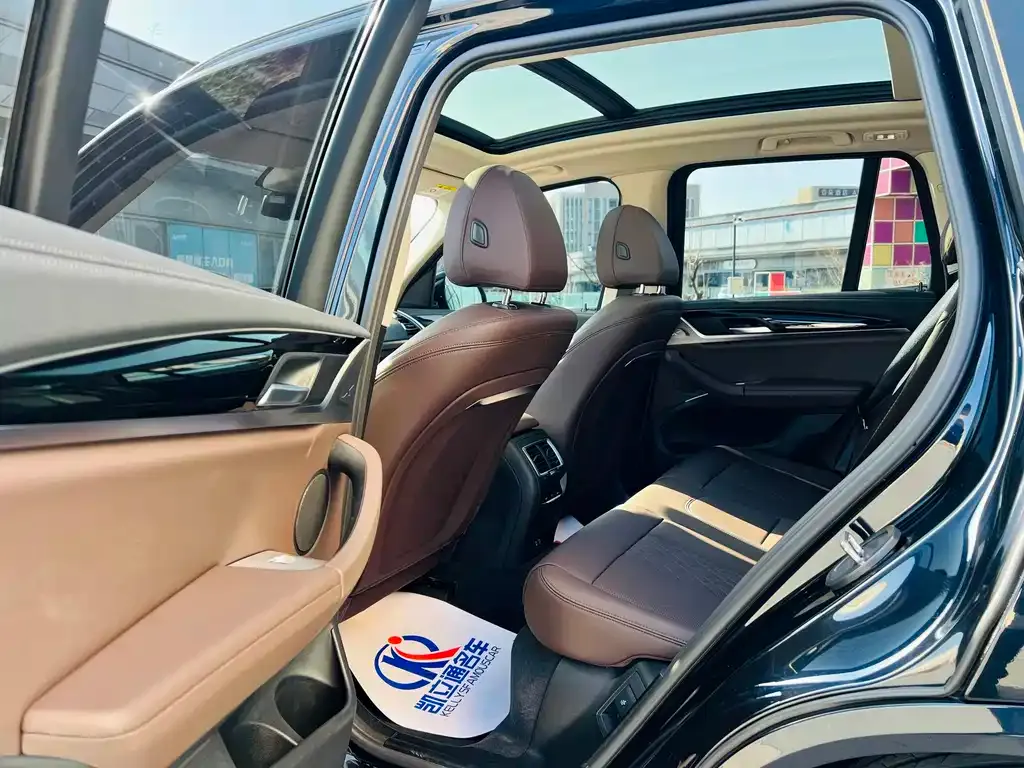 BMW X3 2023 из CN, фото 2