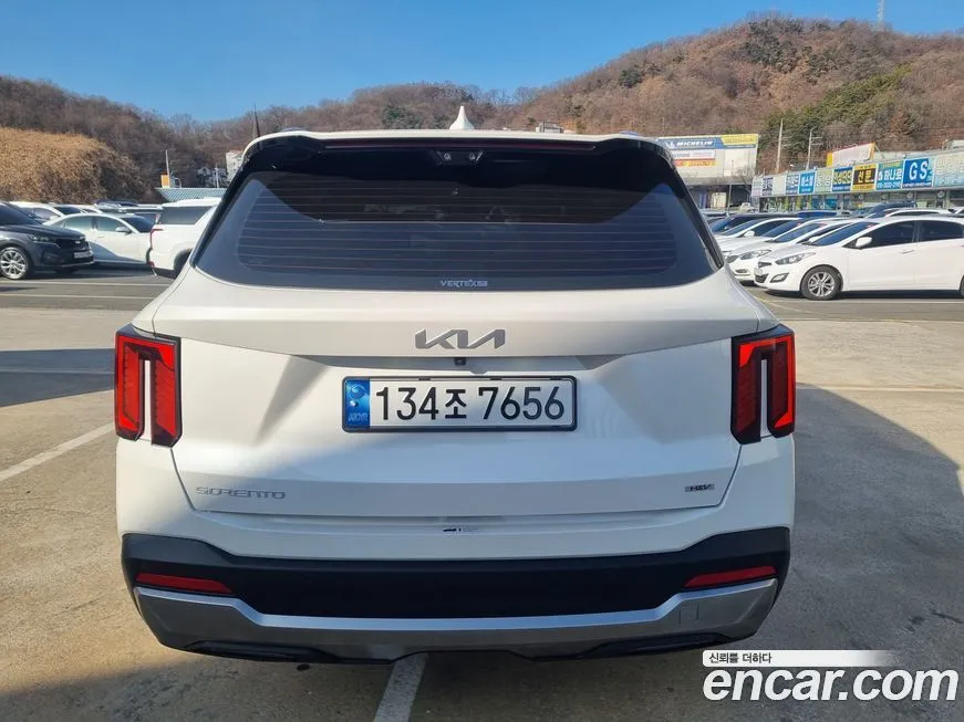 Kia Sorento — фото 4