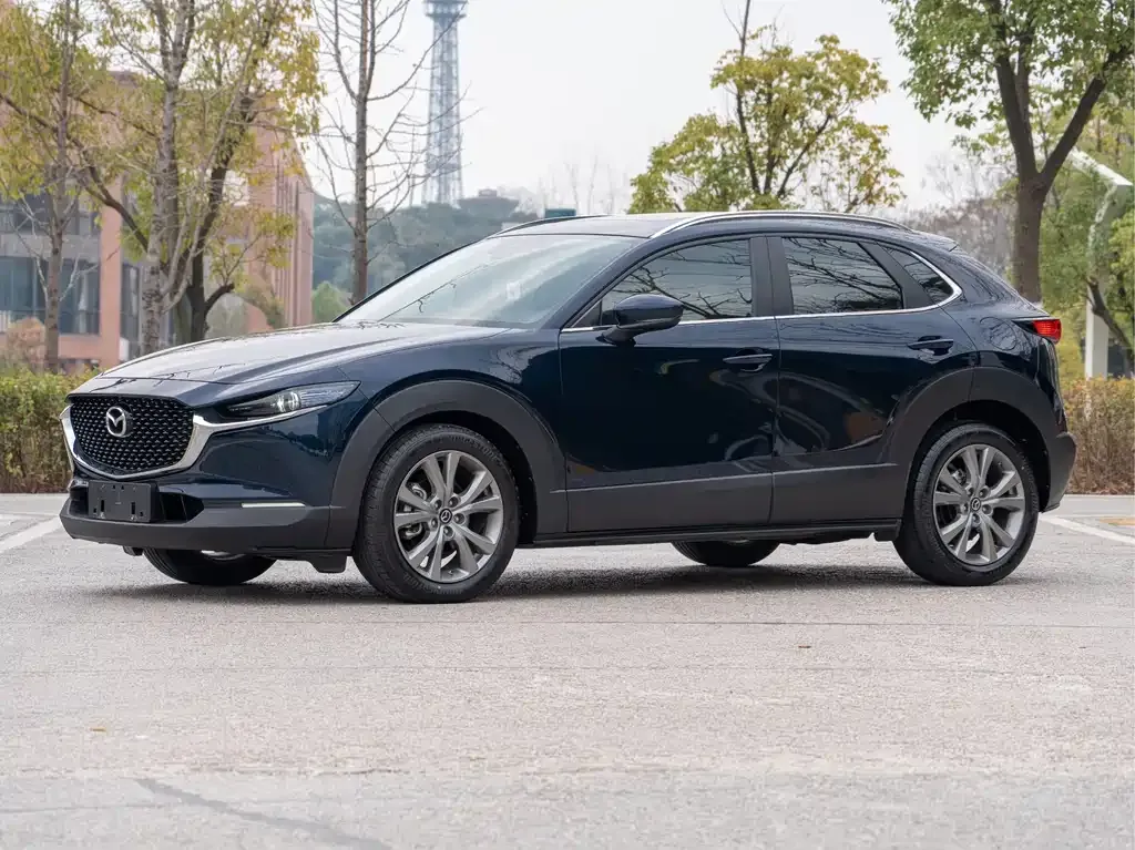 Mazda CX-30 — фото 1