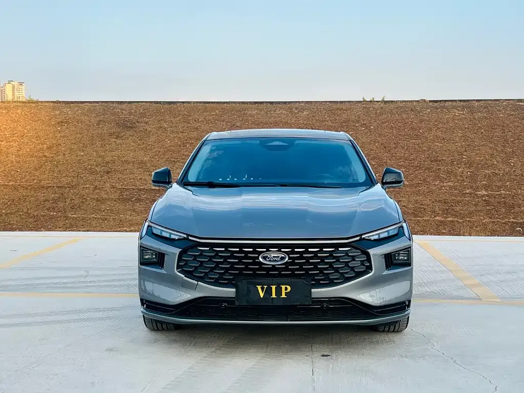 Ford Mondeo 2023 из CN, фото 4