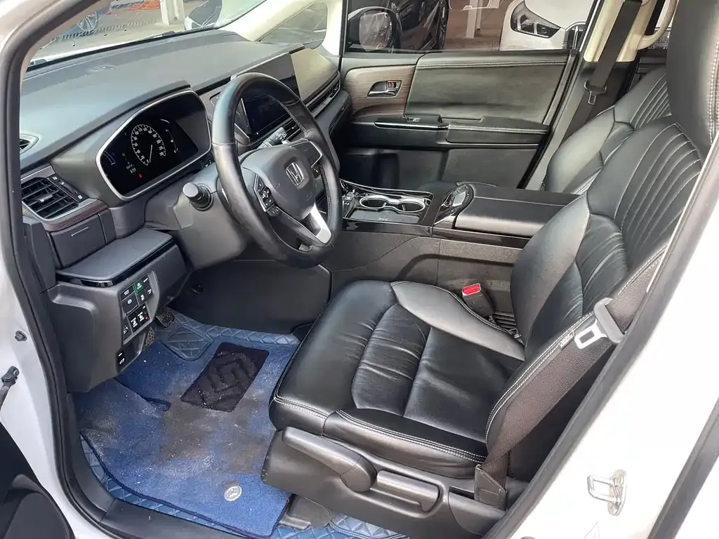 Honda Odyssey 2023 из CN, фото 3
