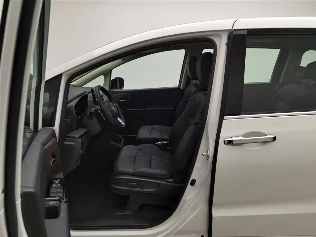 Honda Odyssey 2022 из CN, фото 2