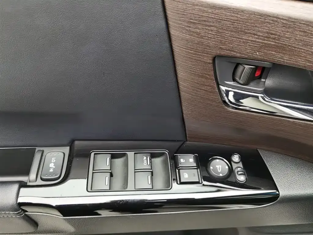 Honda Odyssey 2022 из CN, фото 10