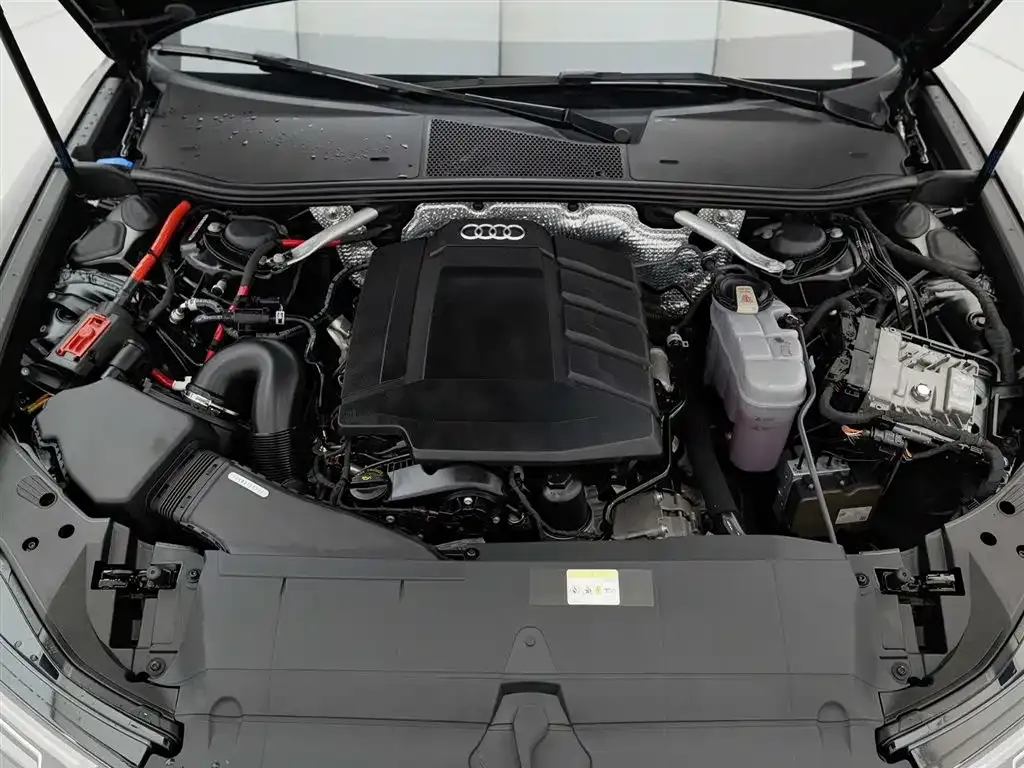Audi A6L 2023 из CN, фото 9
