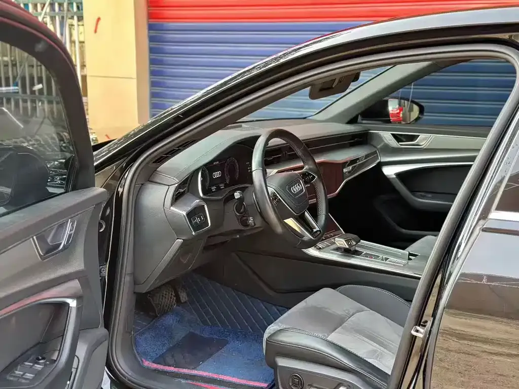 Audi A6L 2023 из CN, фото 4