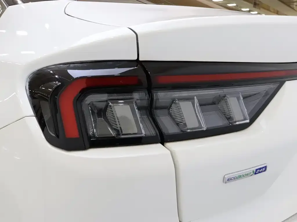 Ford Mondeo 2022 из CN, фото 4