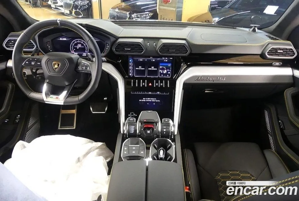 Lamborghini Urus — фото 4