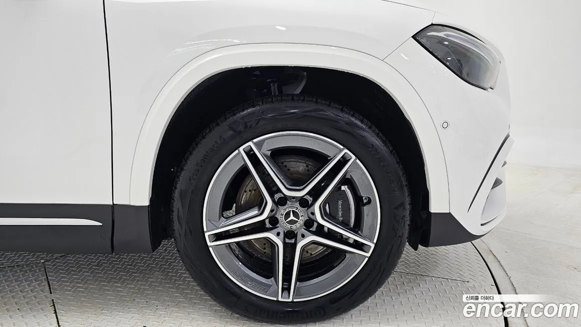 Mercedes-Benz GLA-Class — фото 6