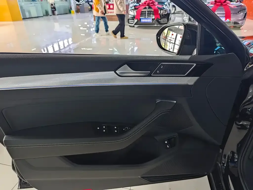 Volkswagen Magotan GTE PHEV 2023 из CN, фото 2