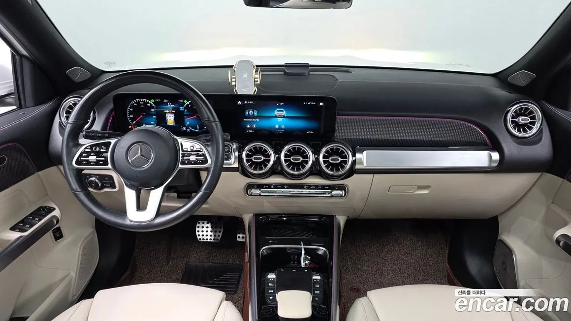 Mercedes-Benz GLB-Class — фото 10
