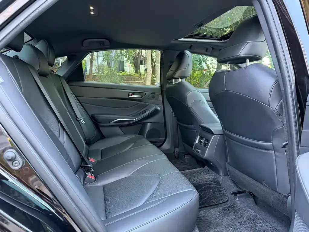 Toyota Avalon 2021 из CN, фото 7