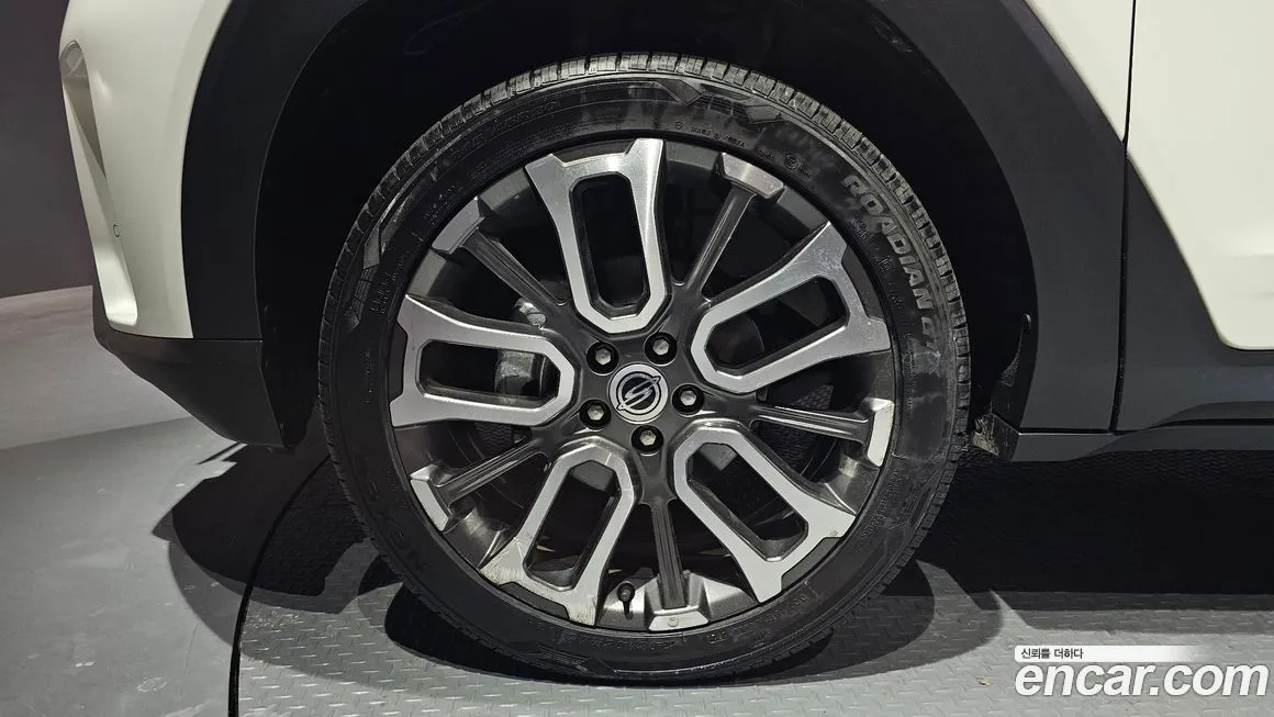 KG Mobility (Ssangyong) Torres — фото 4