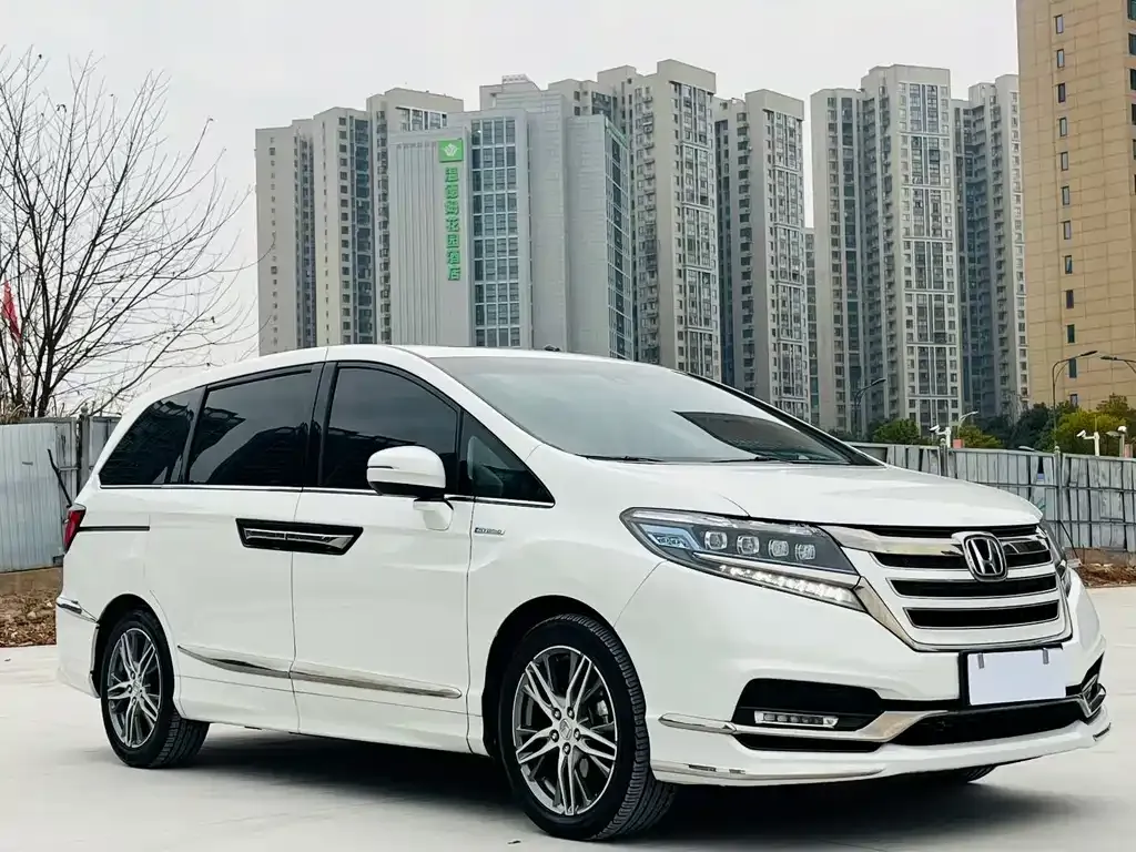 Honda Elysion 2021 из CN, фото 2