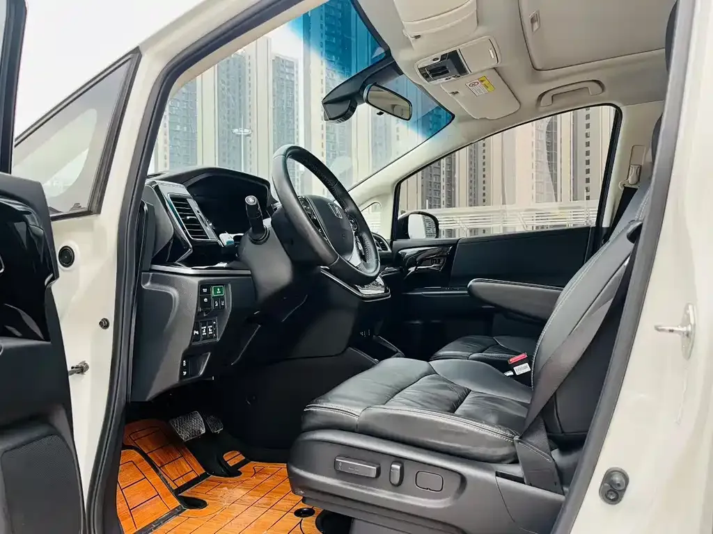 Honda Elysion 2021 из CN, фото 3