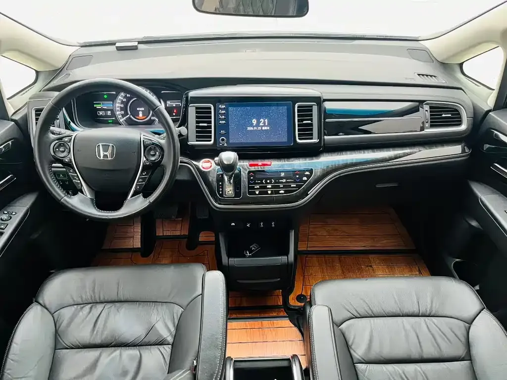 Honda Elysion 2021 из CN, фото 7