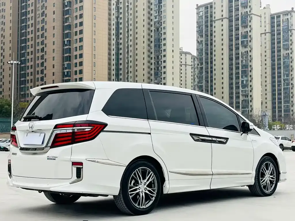 Honda Elysion 2021 из CN, фото 9