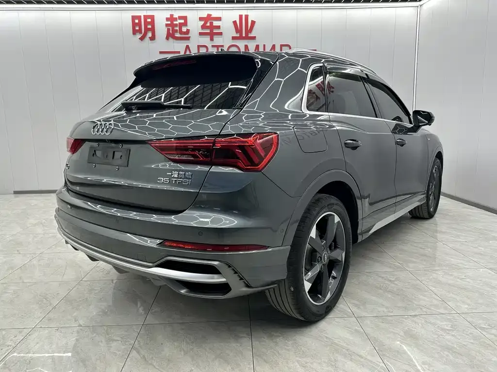 Audi Q3 — фото 2