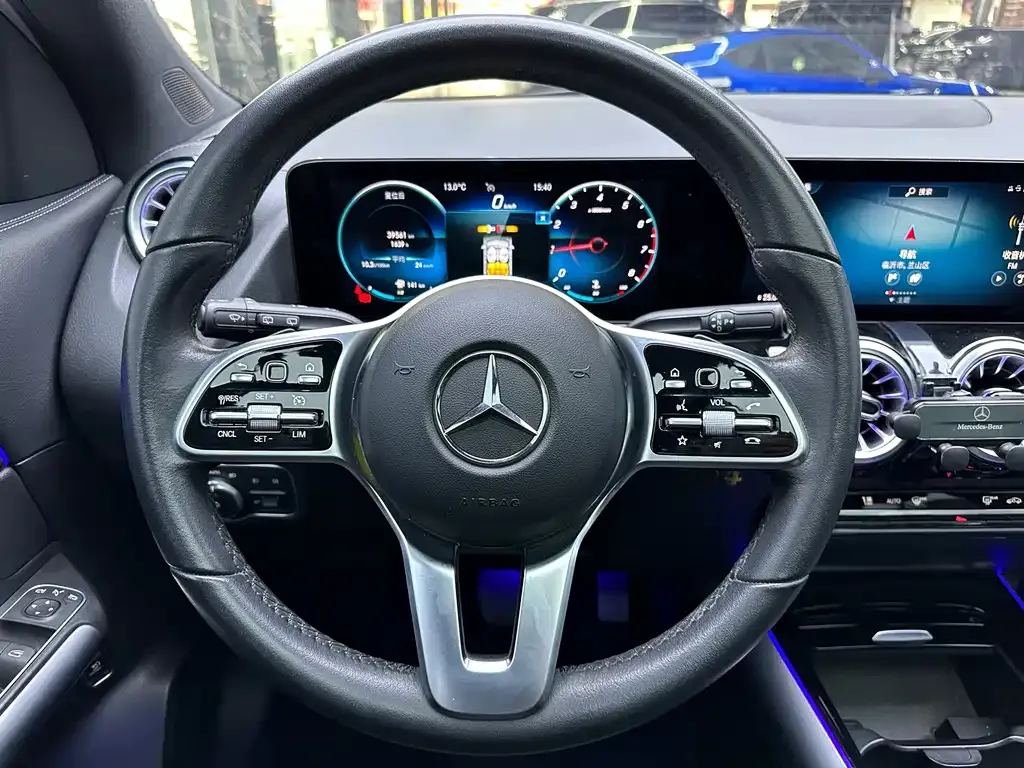 Mercedes-Benz GLA — фото 10