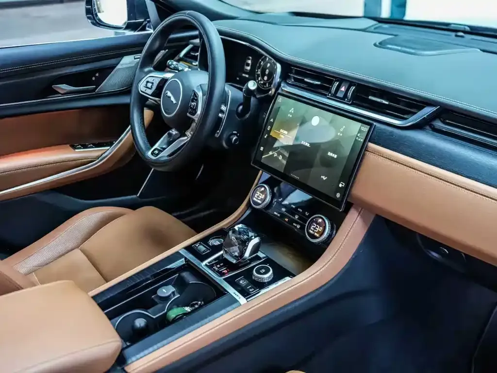 Jaguar XFL 2024 из CN, фото 10