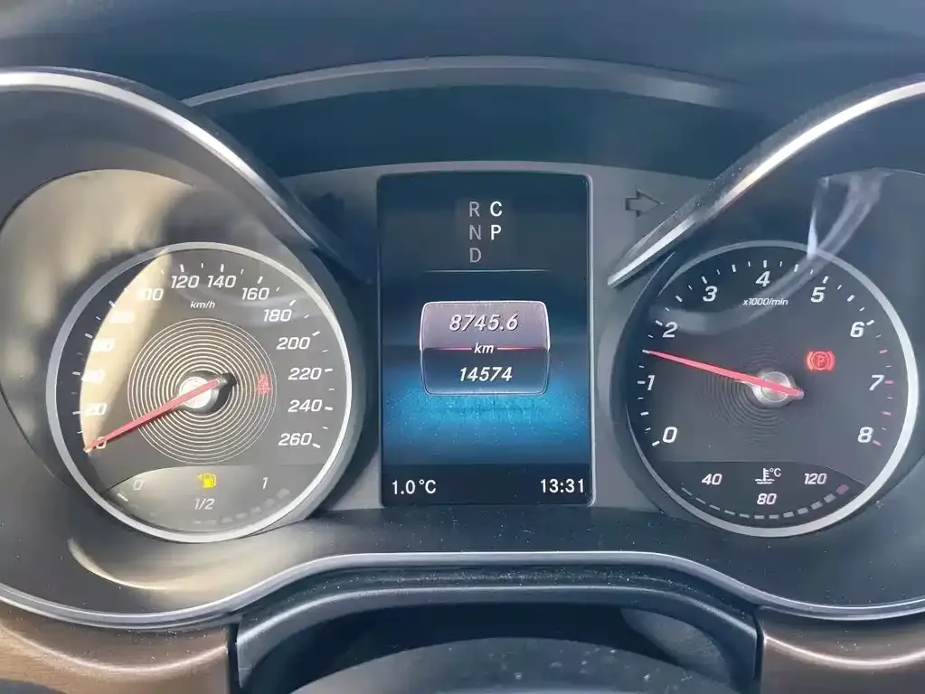 Mercedes-Benz V-Class 2024 из CN, фото 7