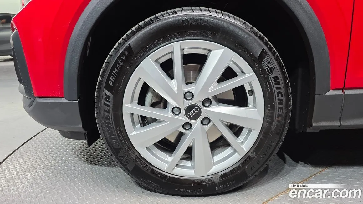 Audi Q2 2023 из KR, фото 4
