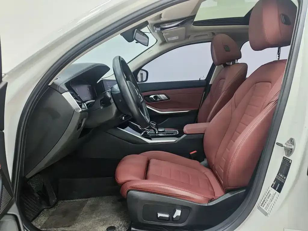 BMW 3 Series 2021 из CN, фото 10