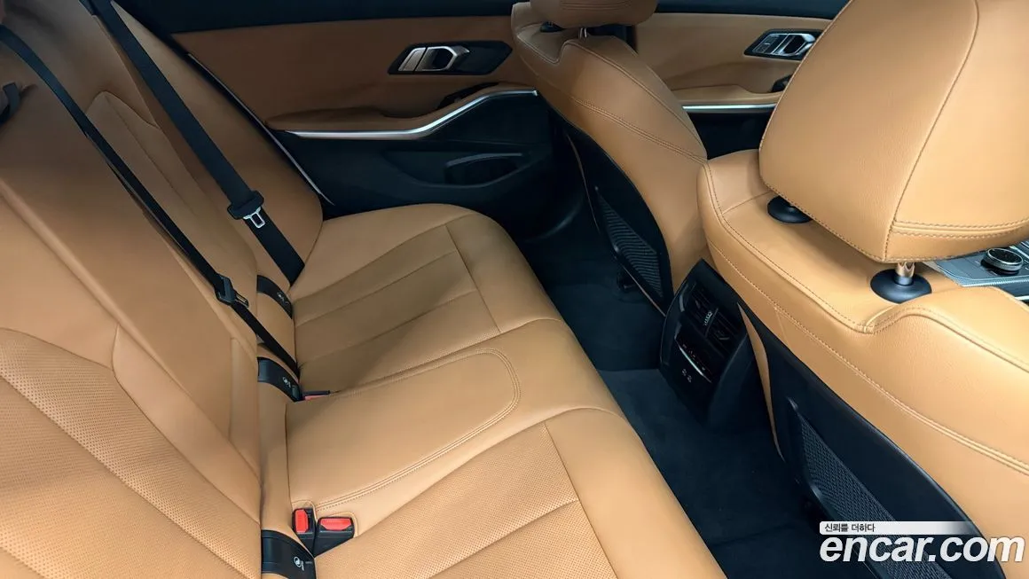 BMW 3-Series 2023 из KR, фото 6