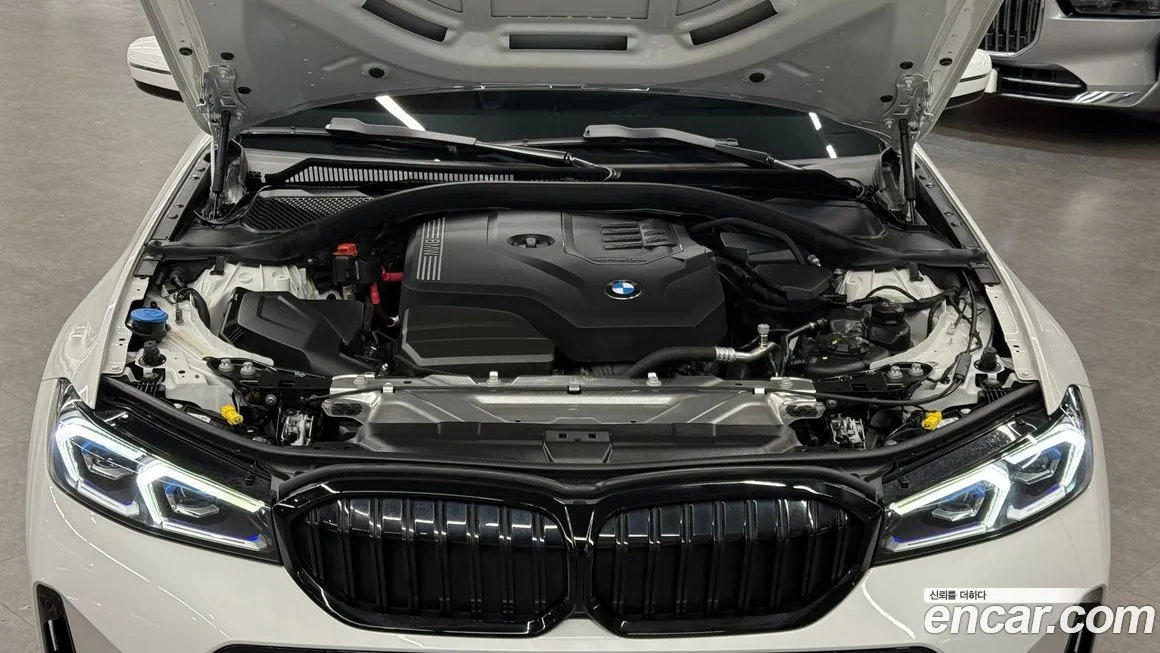 BMW 3-Series 2023 из KR, фото 8