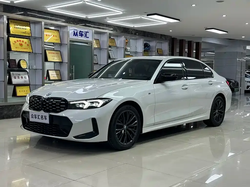 BMW 3 Series 2024 из CN, фото 1