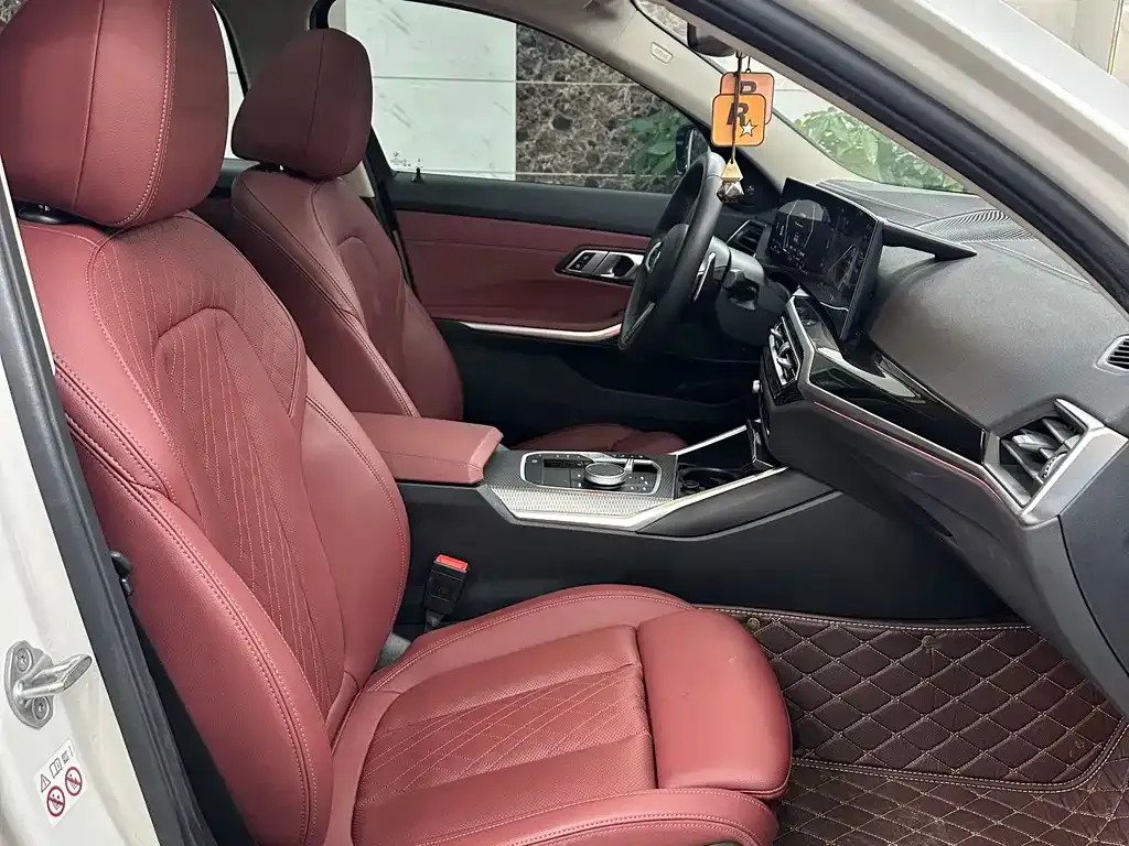 BMW 3 Series 2024 из CN, фото 3