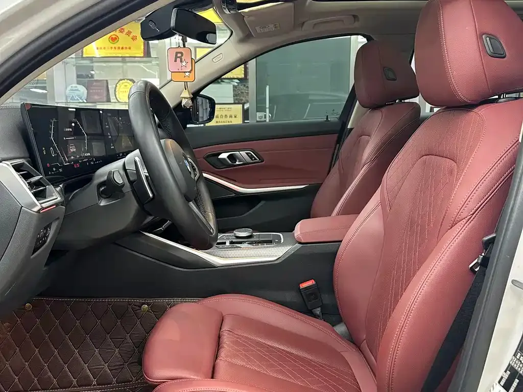BMW 3 Series 2024 из CN, фото 7