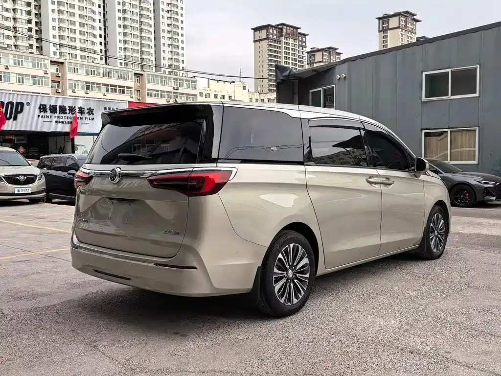 Buick GL8 2021 из CN, фото 2