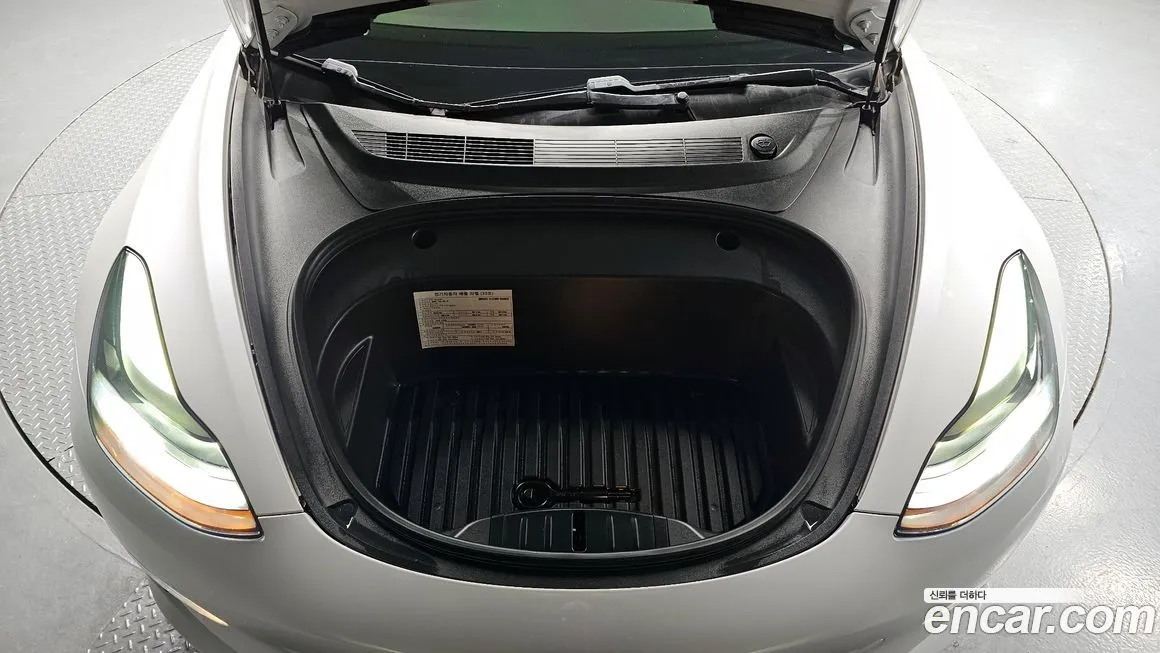 Tesla Model 3 2021 из KR, фото 10