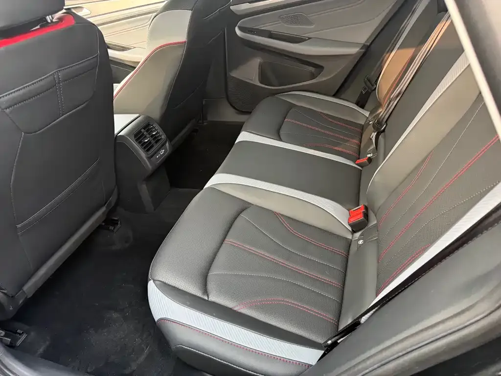 Volkswagen Lamando 2022 из CN, фото 4